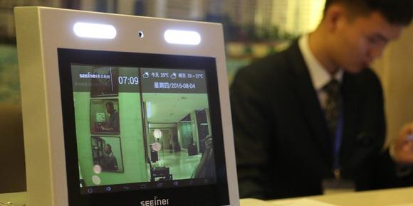 身份证识别加指纹验证入住酒店安全感倍增