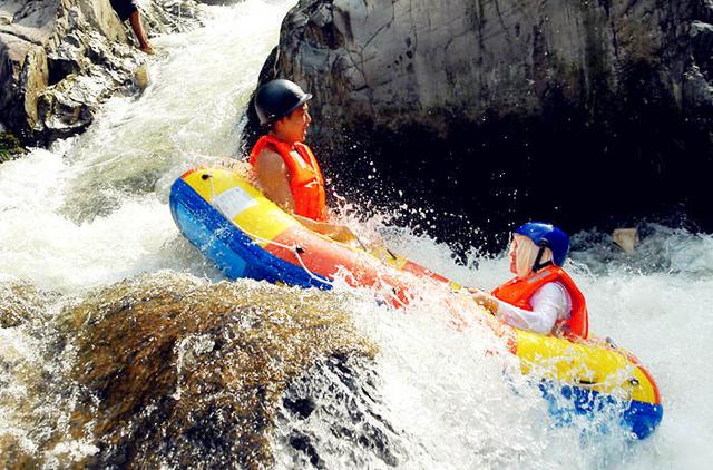 金华武义牛头山神牛谷漂流