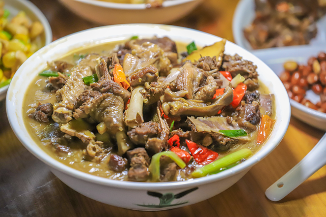 珠玑古巷必尝的乡村美食，梅岭鹅王，入选南雄十大名菜之一