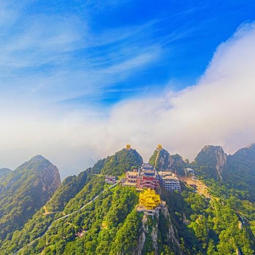 洛阳栾川老君山图片