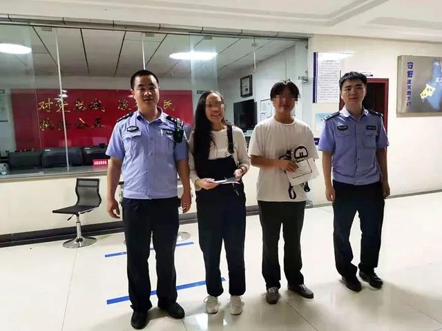高考前夜丢了身份证，民警凌晨加急补办妥