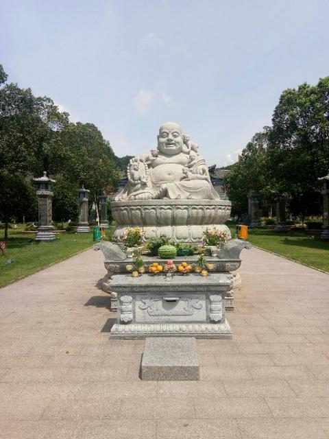 广东韶关东华寺