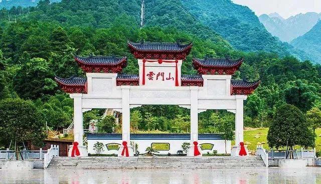 余位不多399韶关帽子峰银杏+云门山玻璃桥纯玩两天