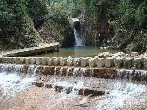 旅游正文温州市平阳县景点:顺溪景区地点:温州市平阳县顺溪镇