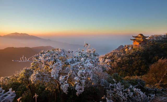 大明山风光雾凇观日台-中国南宁