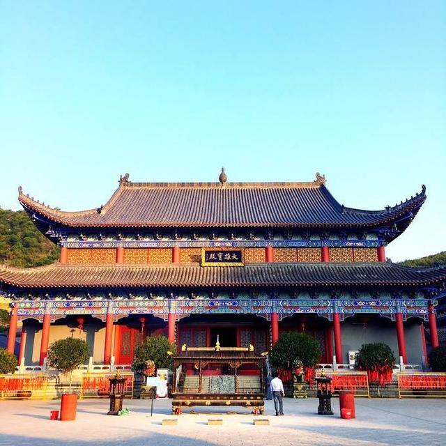 韶关东华寺——人间三月芳菲尽,山寺樱花始盛开