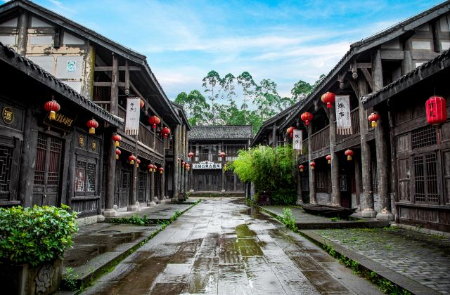 荣昌路孔万灵古镇