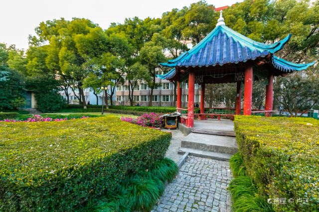 东华大学校园风光