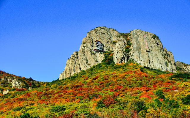 乌兰木图山