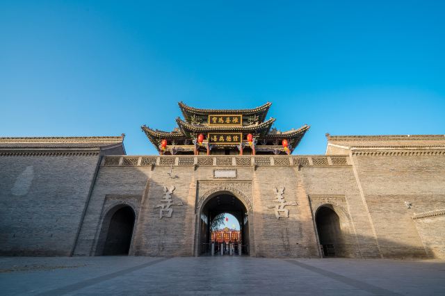 山西万荣李家大院