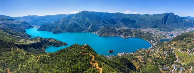 雷波马湖风景名胜区