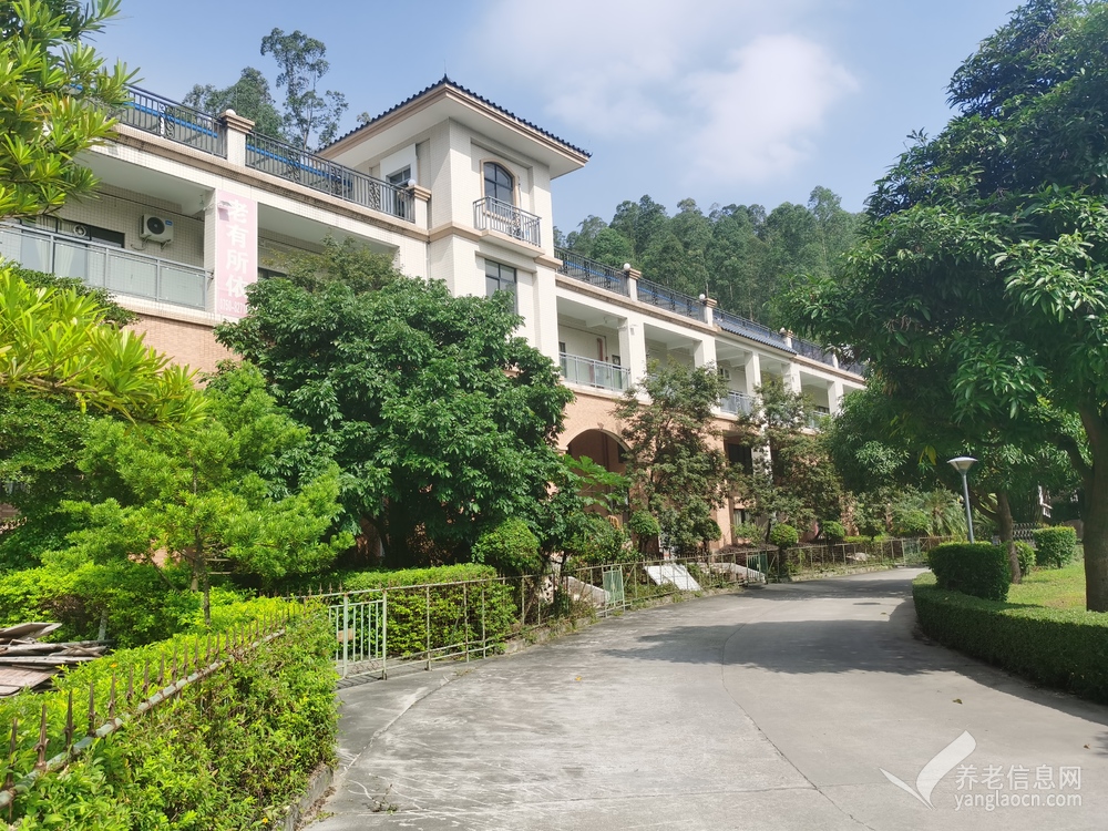 江门市圭峰山峰景养老中心